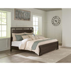 Covetown Queen Panel Bed - Dark Brown