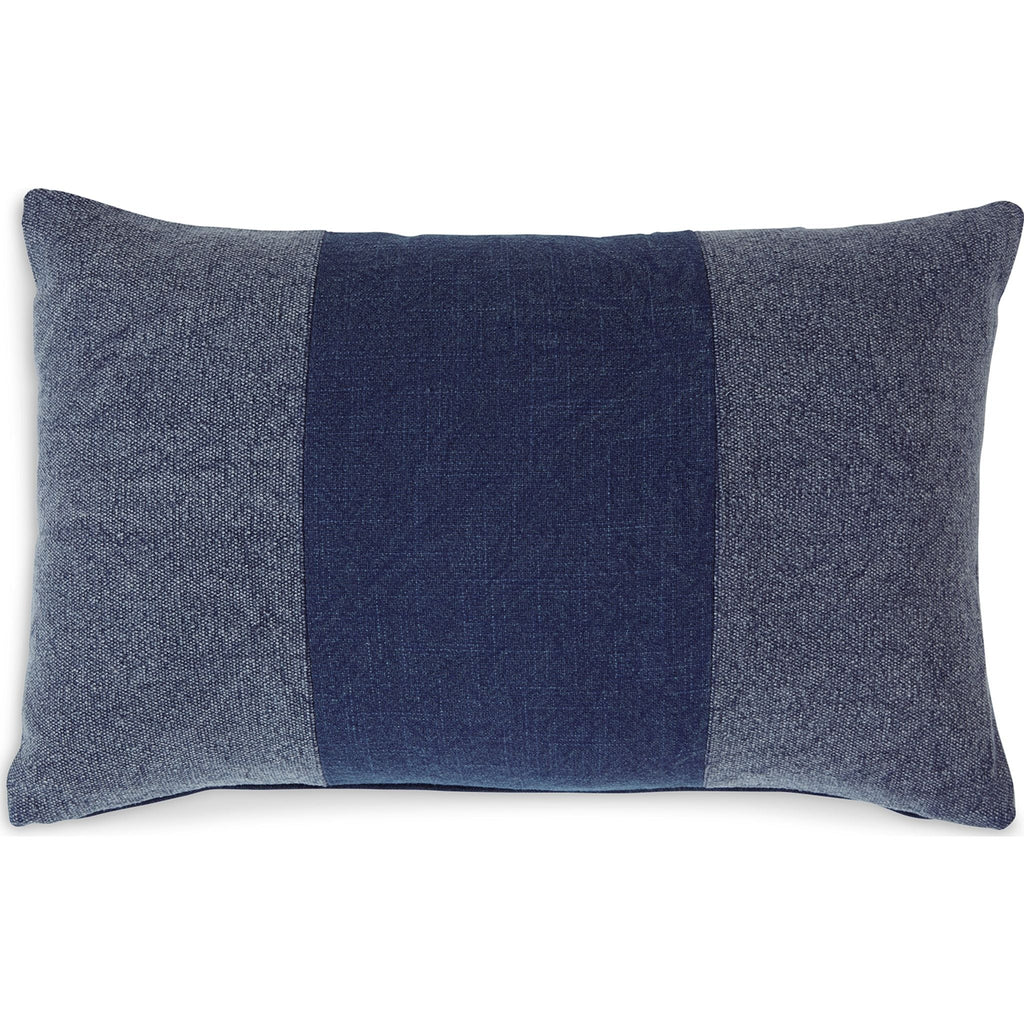 Dovinton Accent Pillow