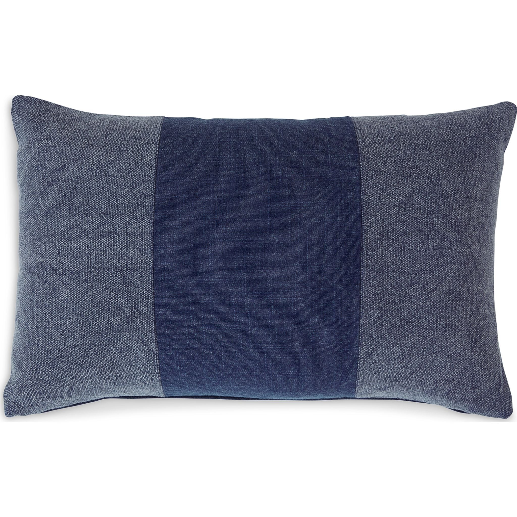 Dovinton Accent Pillow