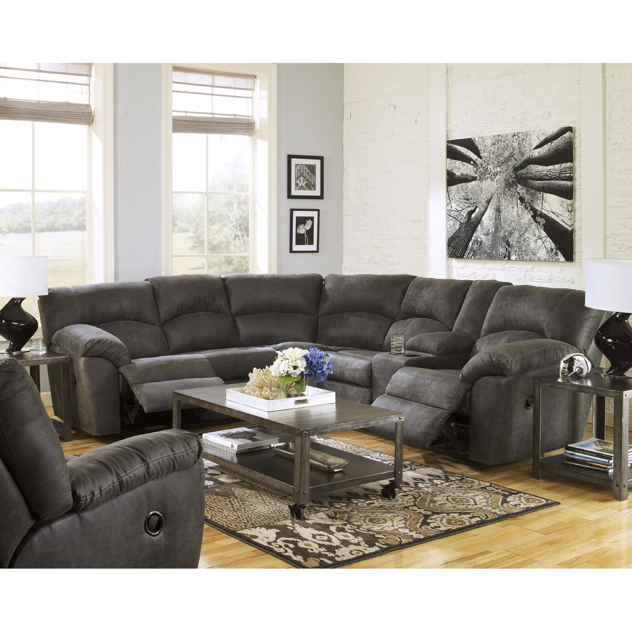 Tambo 2 Piece Reclining Sectional