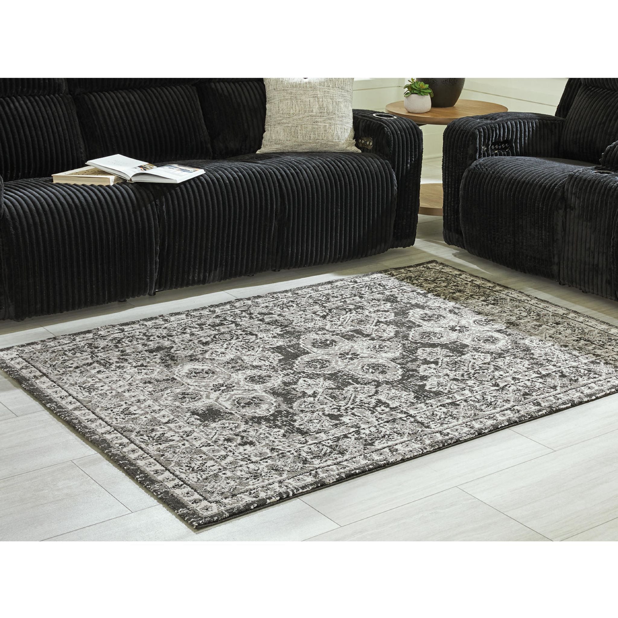 Glennisman Area Rug
