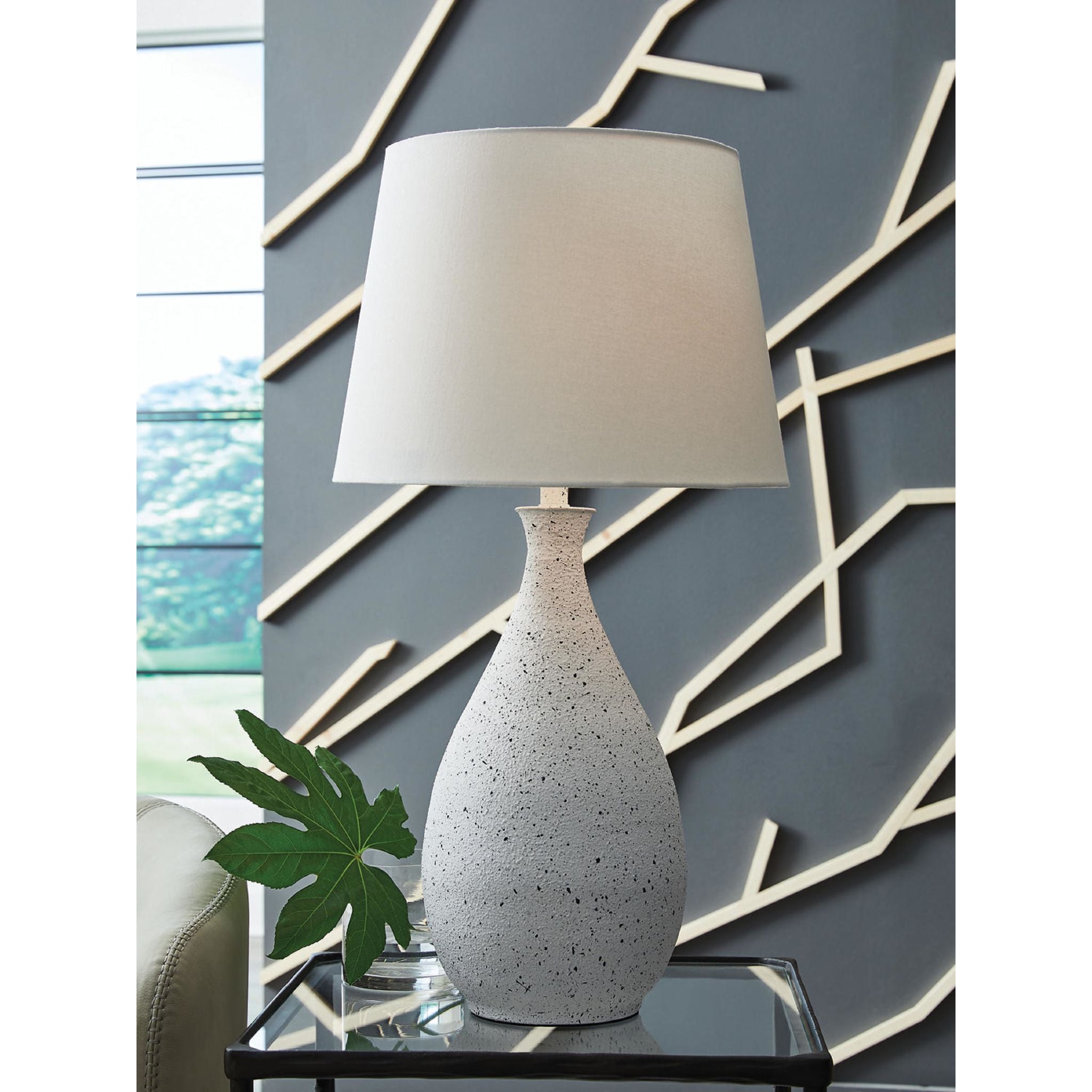 Wyattford Table Lamp 32.75