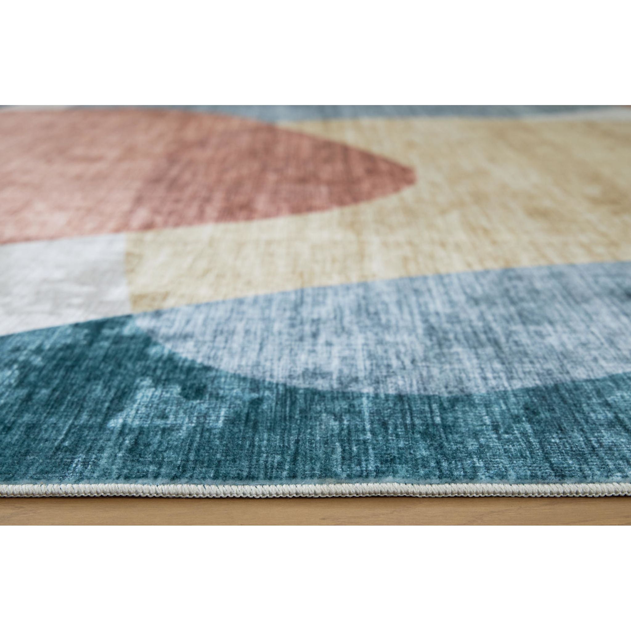 Chanleigh Area Rug - 5'x7'