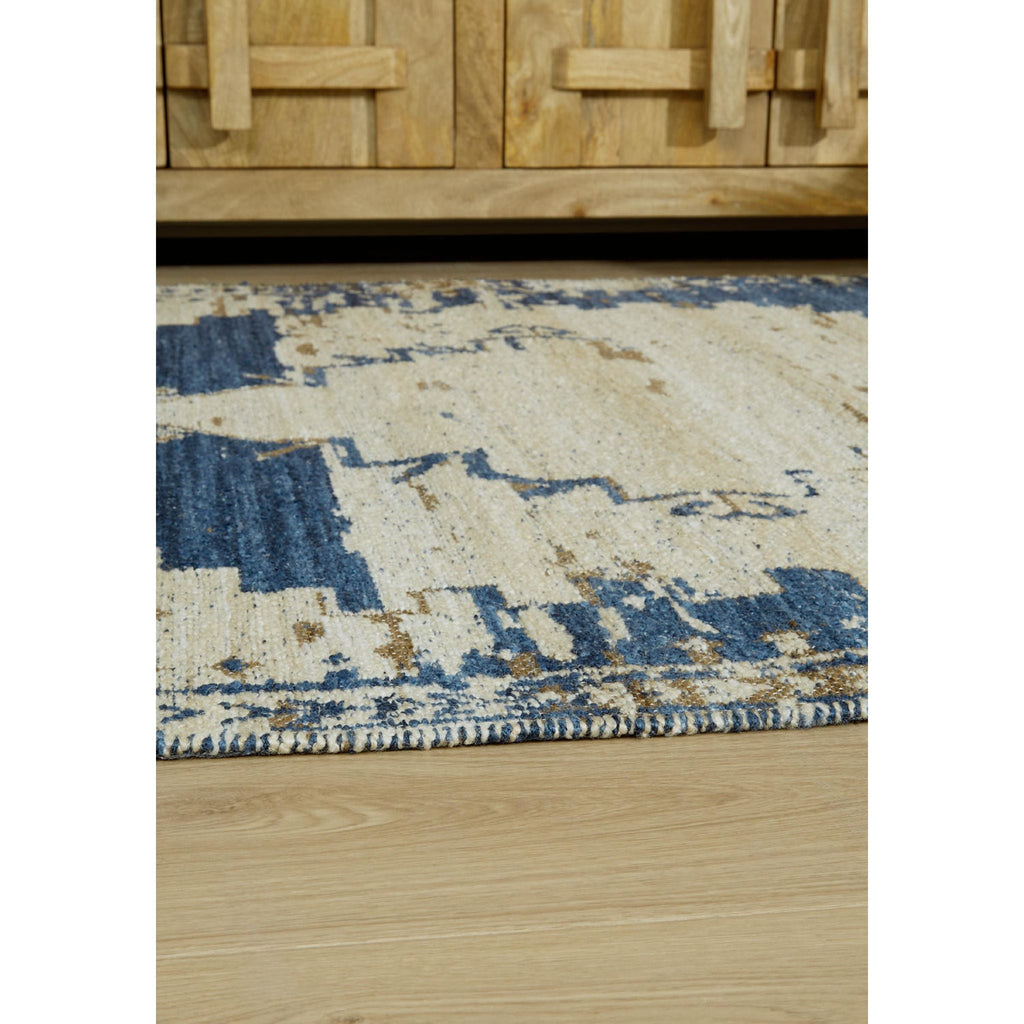 Varnler Area Rug