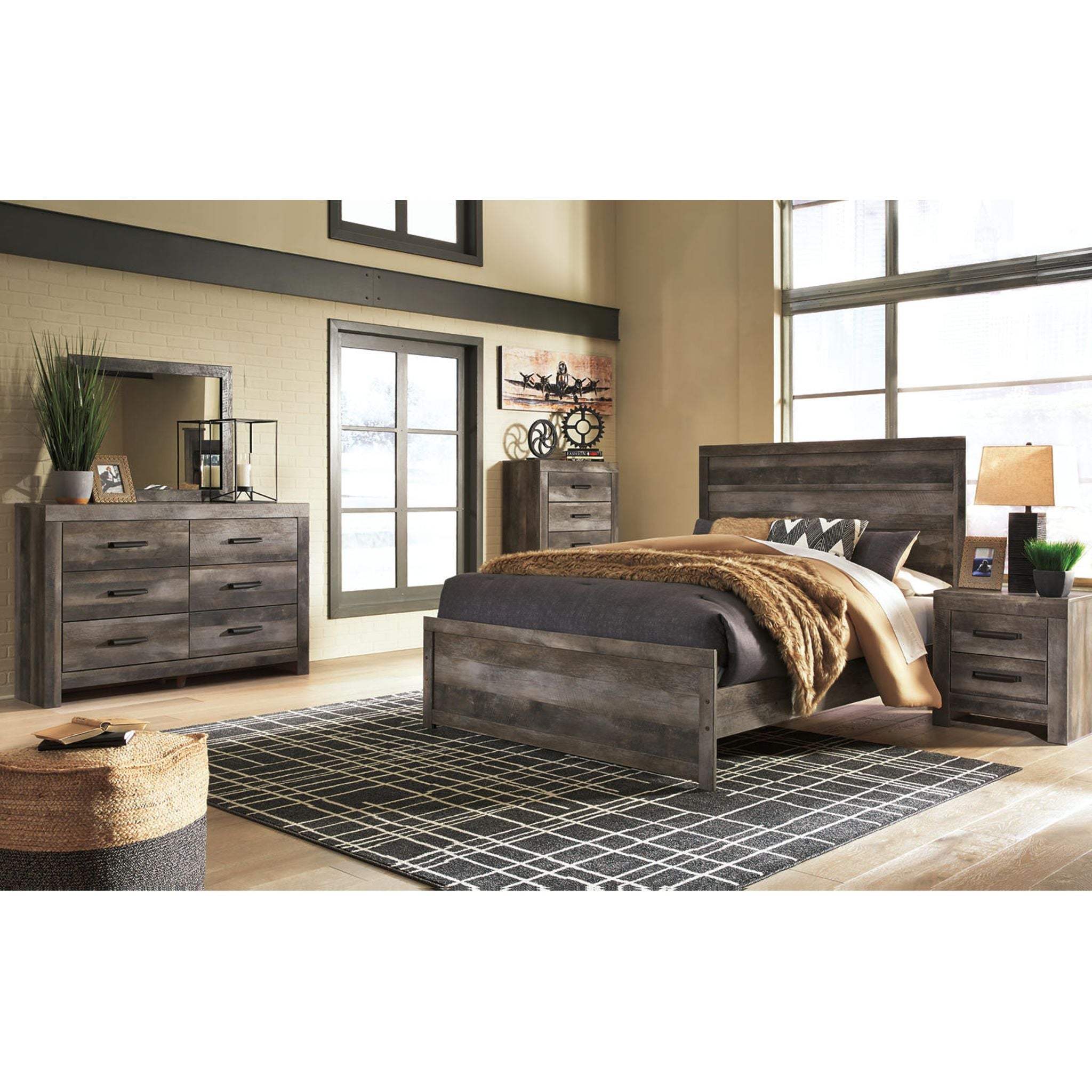 Wynnlow Panel Bed - Gray