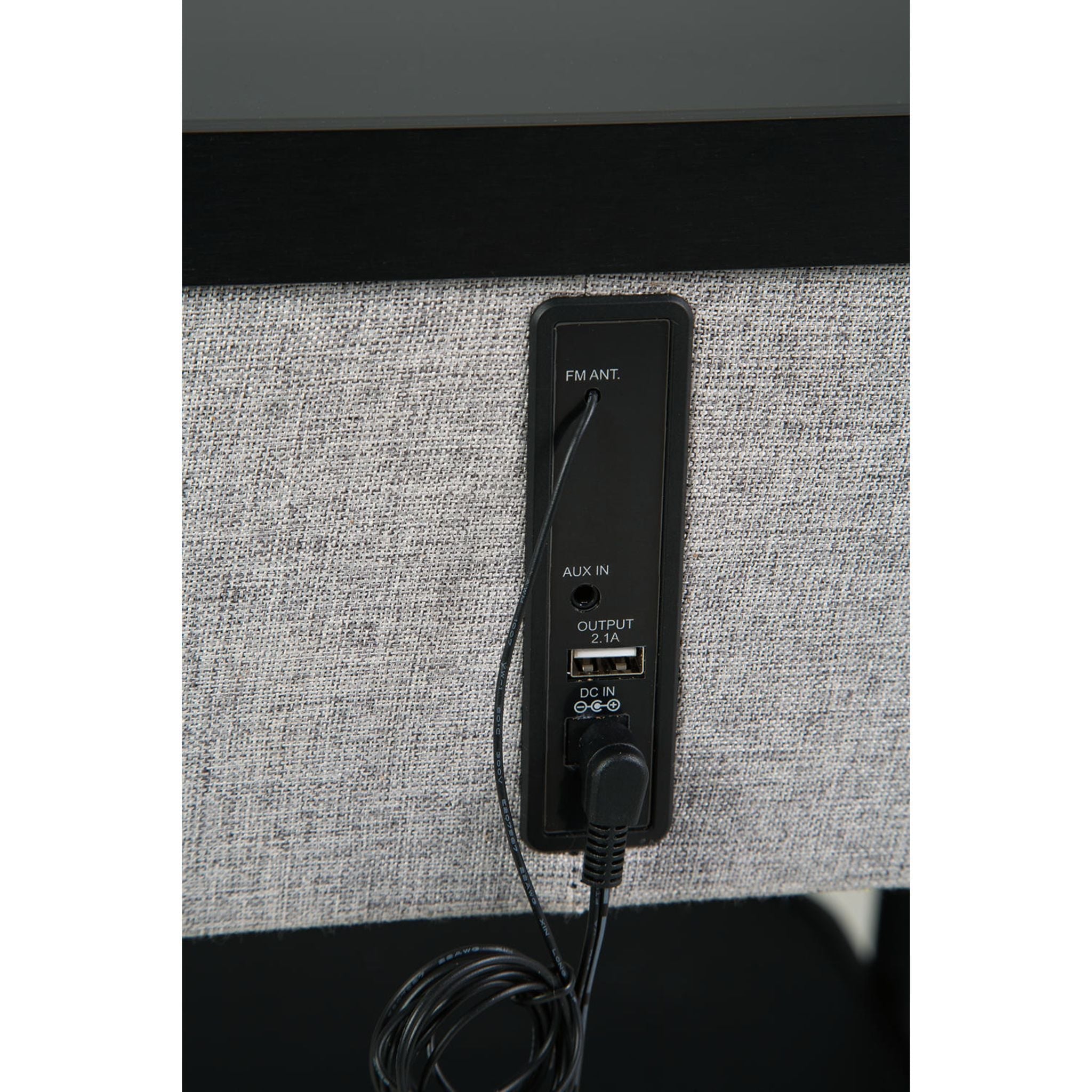 Jorvalee Accent Table - Gray/Black