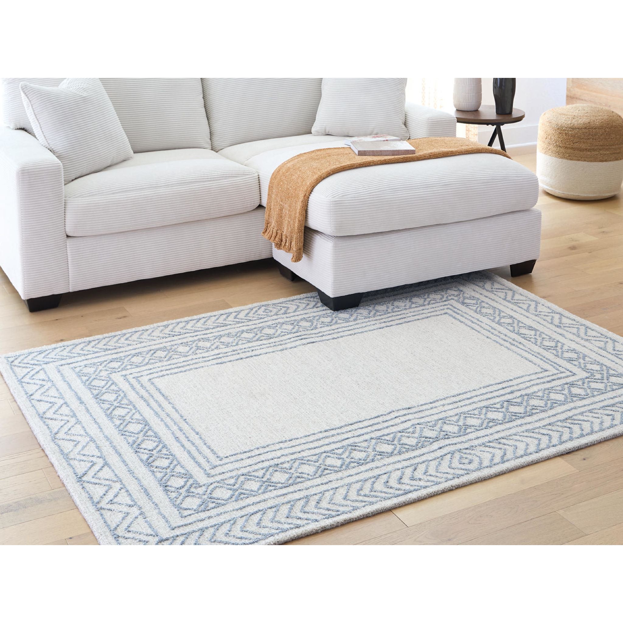 Azelhurst Area Rug - 5'x7'