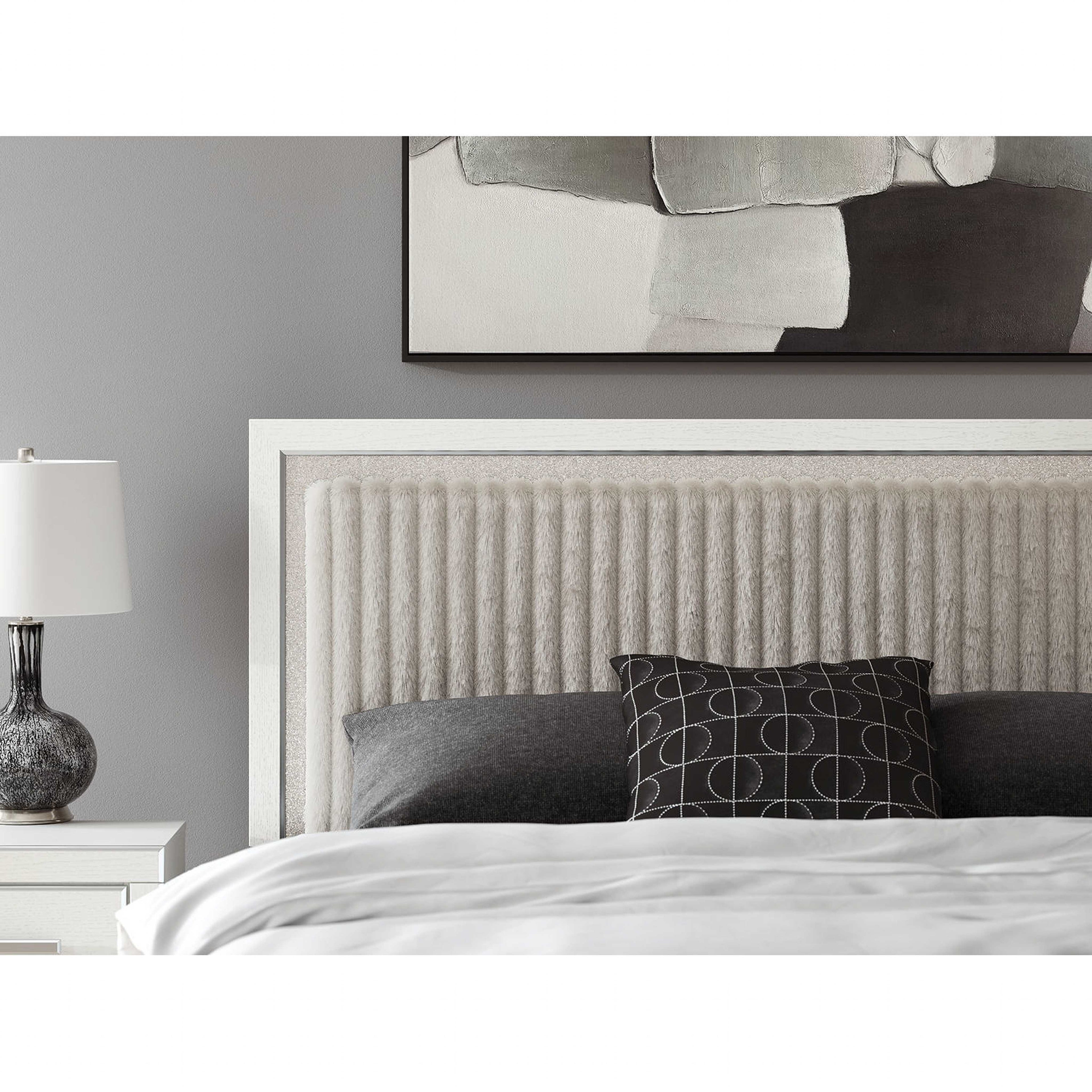 Zuraleus King Platform Bed - White