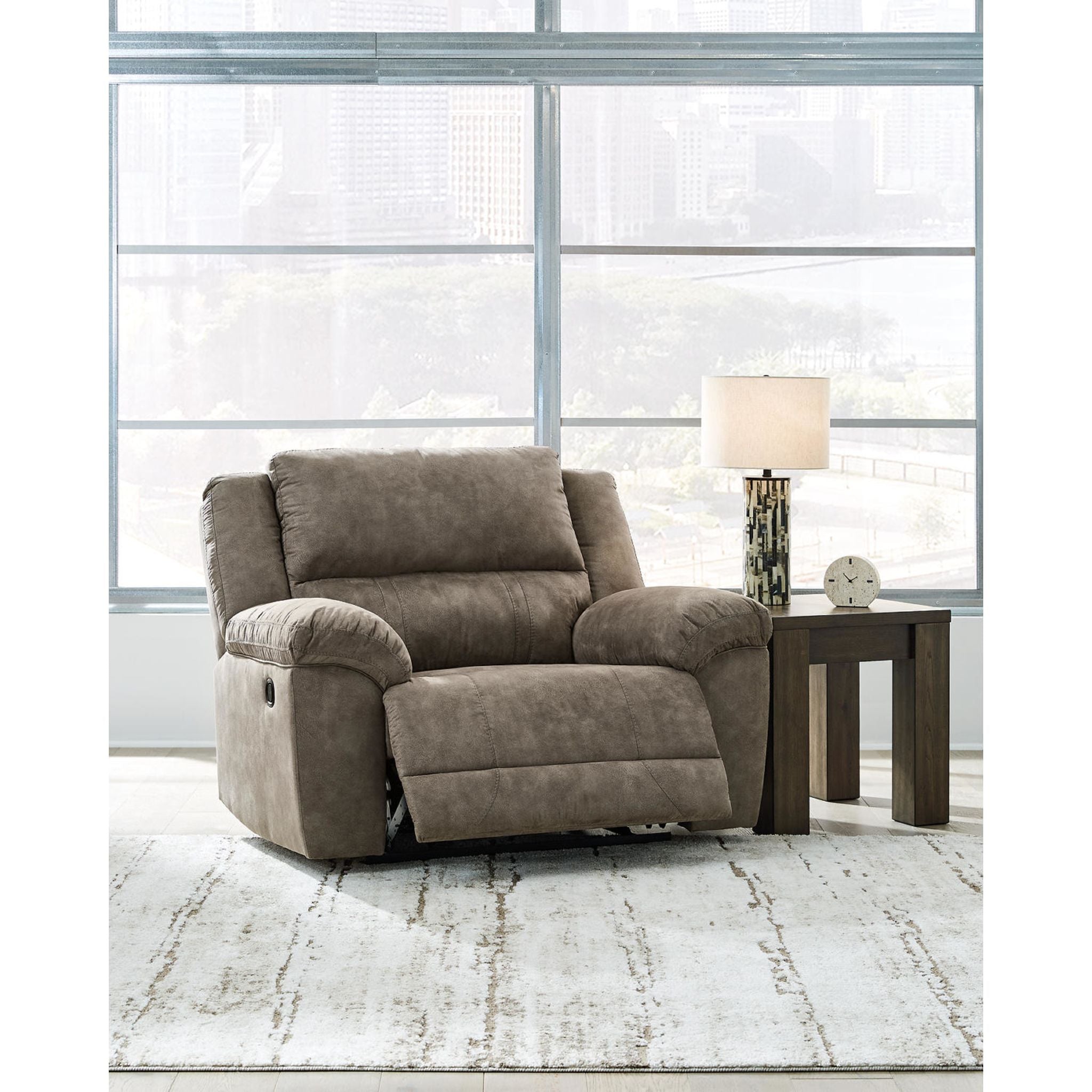 Laresview Oversized Recliner - Fossil