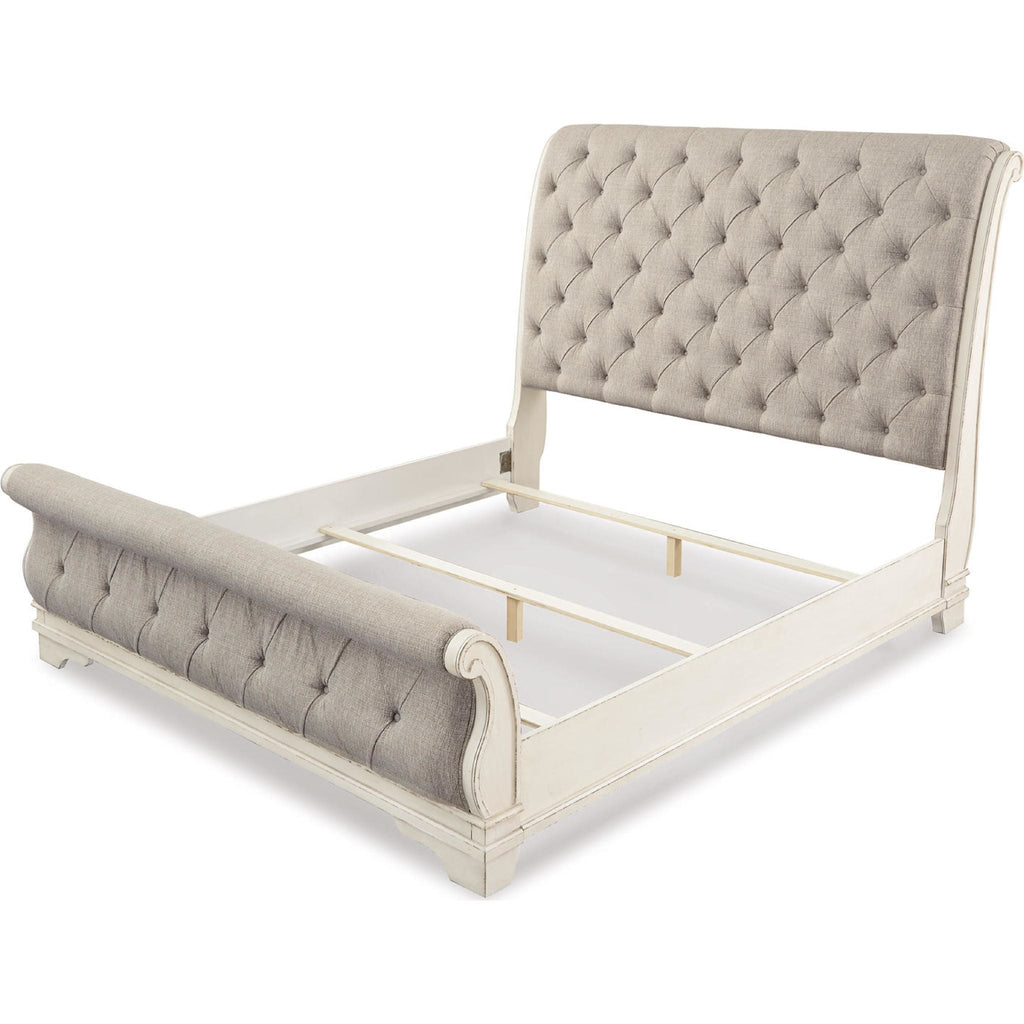 Realyn Sleigh Bed