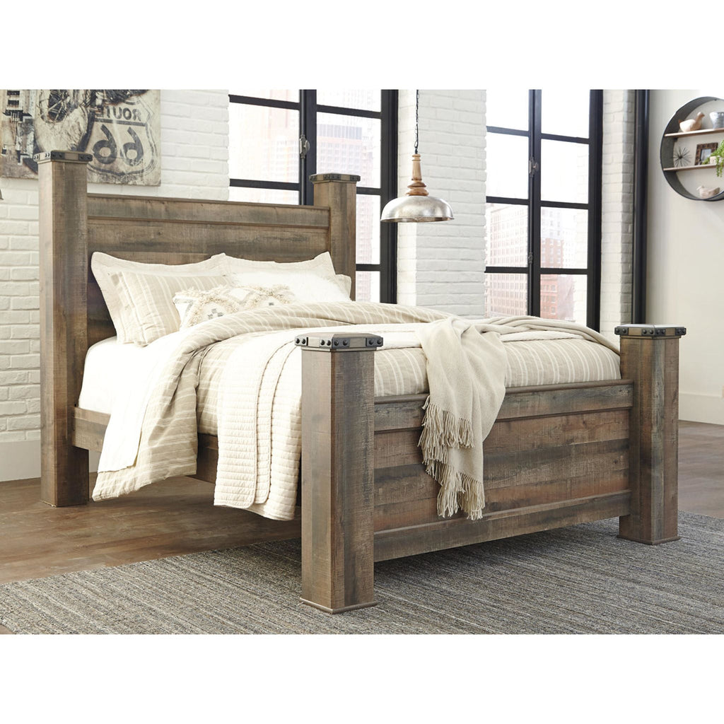 Trinell Poster Bed - Brown