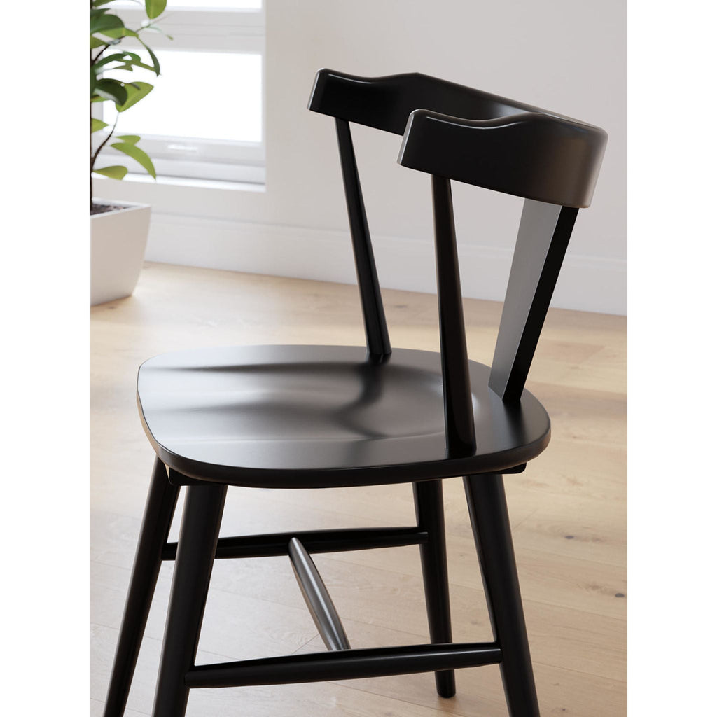 Gretlynn Dining Chair - Black - (D501-02)