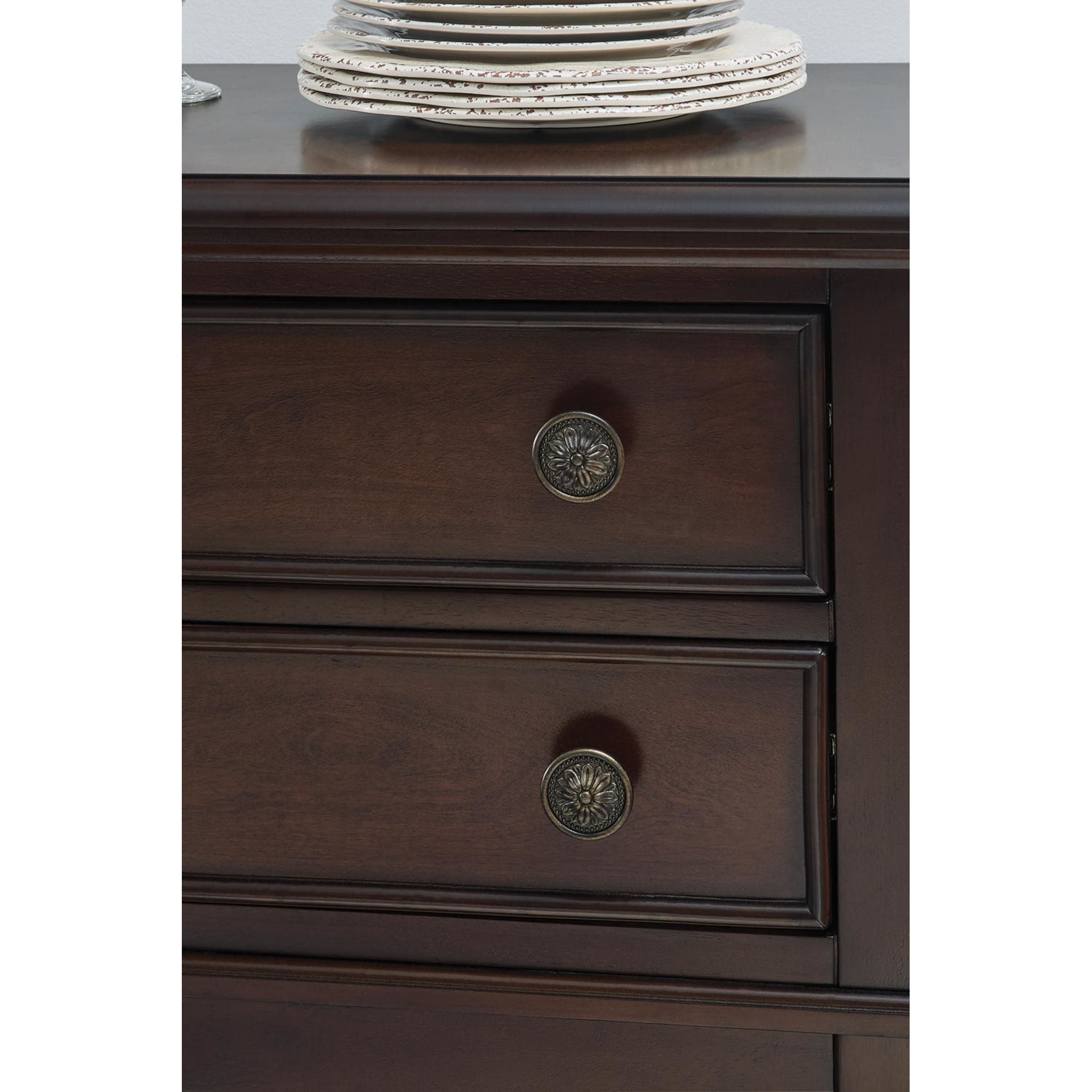Lavinton Dining Server - Brown - (D764-60)