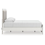 Zuraleus Queen Platform Bed - White