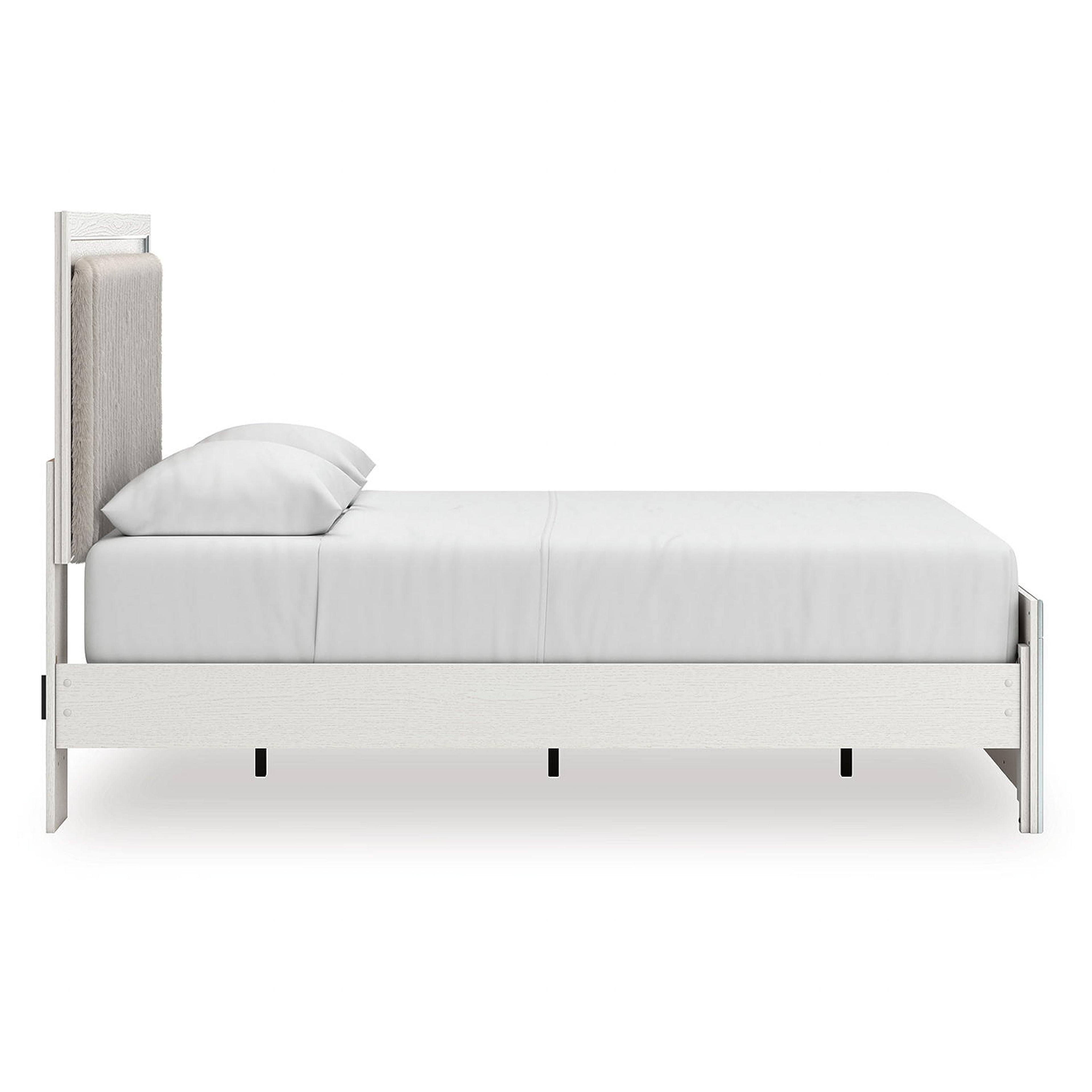 Zuraleus Queen Platform Bed - White