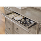 Lexorne 6 Piece Queen Sleigh Bedroom - Gray