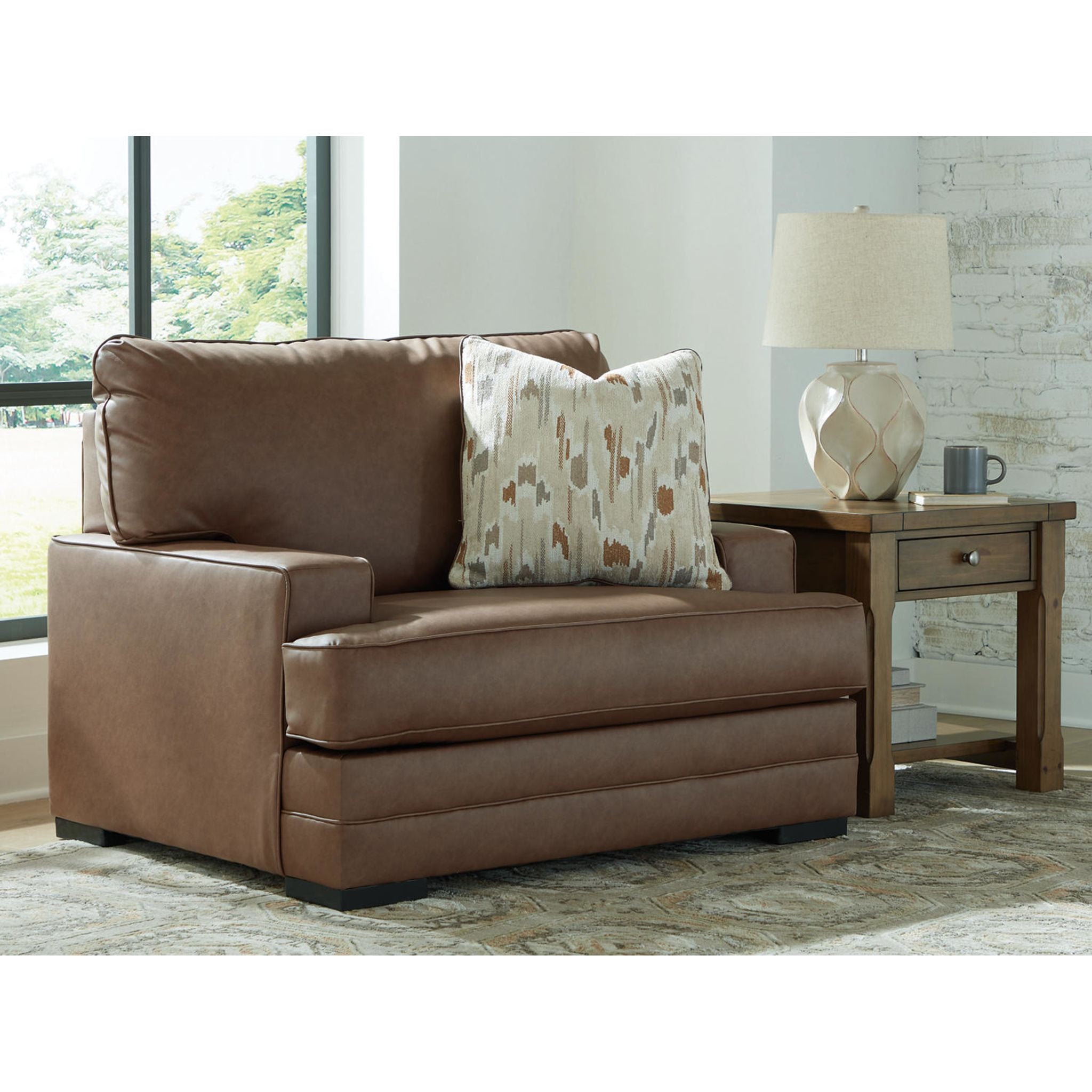 VillaCourt Oversized Chair - Caramel