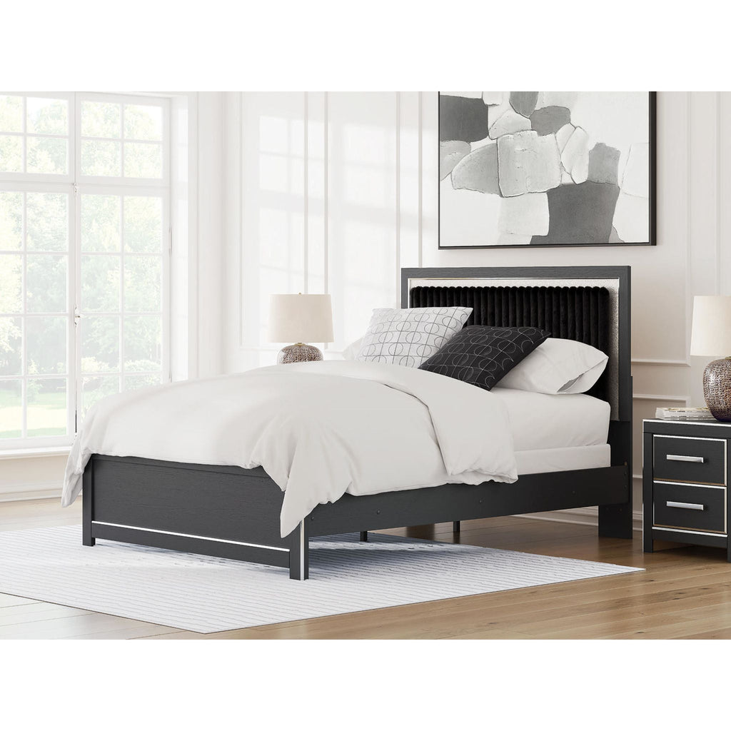 Zuraleus Queen Panel Bed - Black