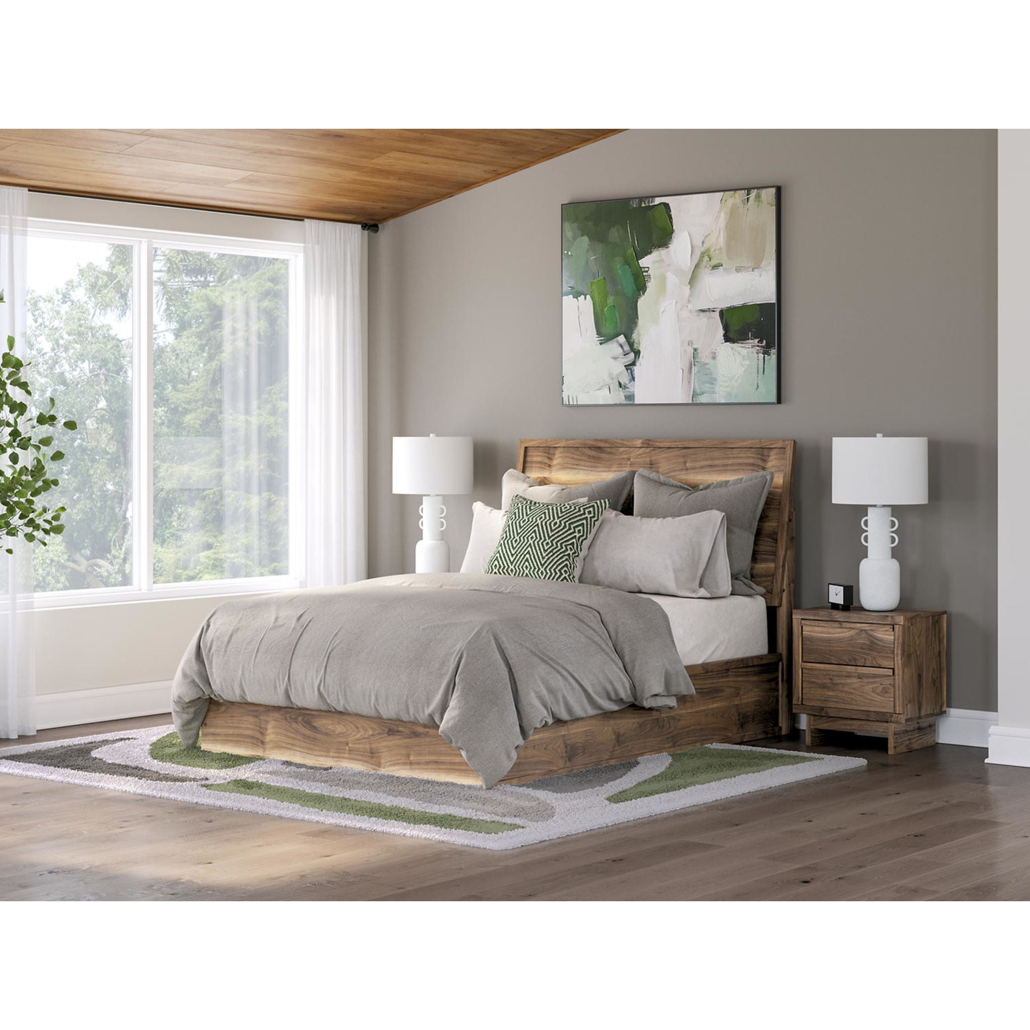 Chirason Queen Panel Bed - Brown
