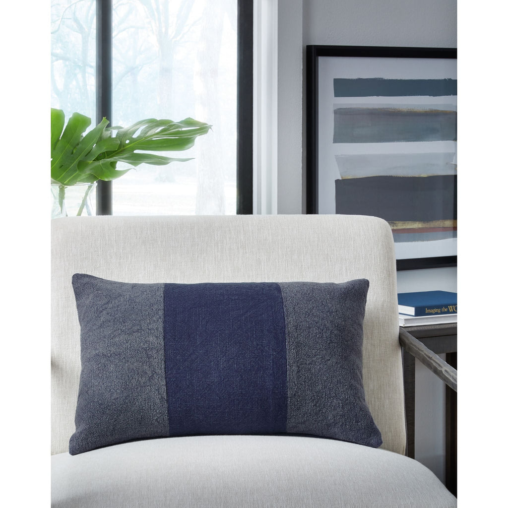 Dovinton Accent Pillow