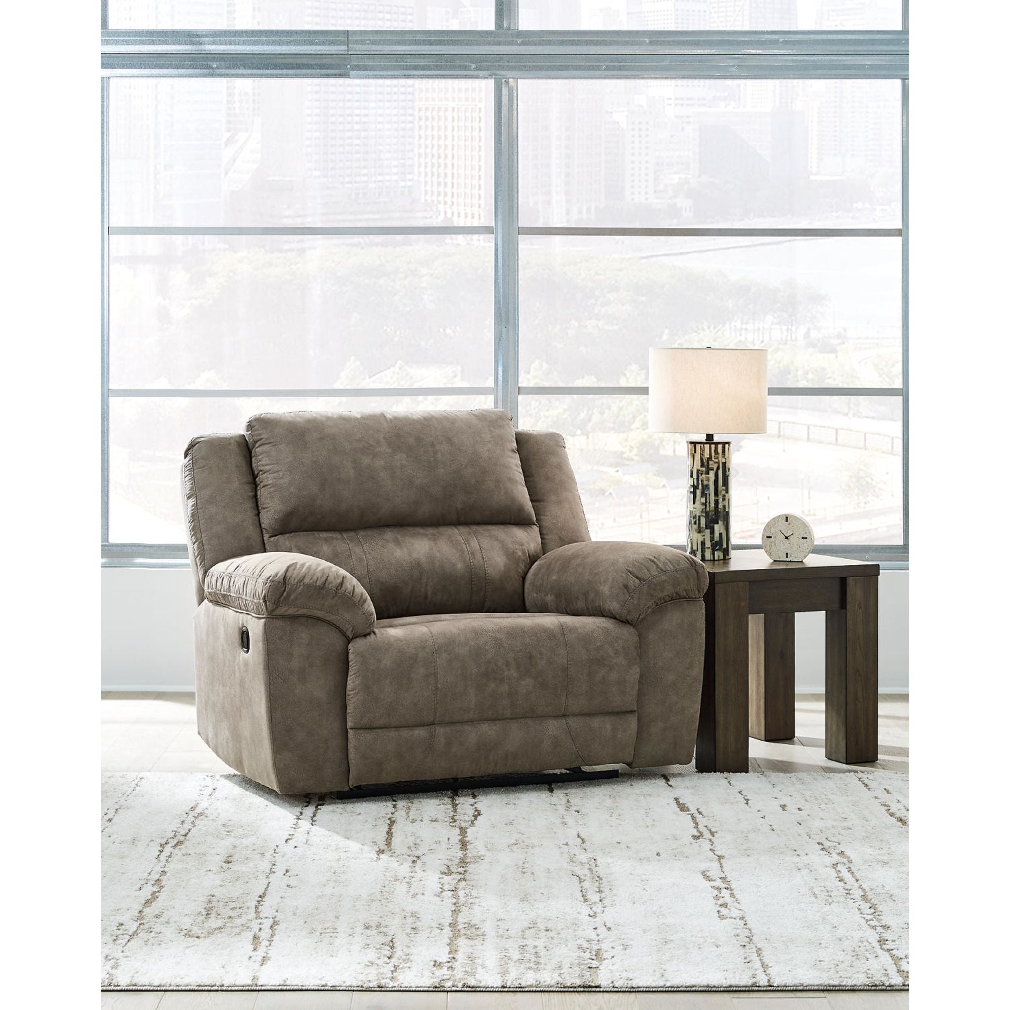 Laresview Oversized Recliner - Fossil