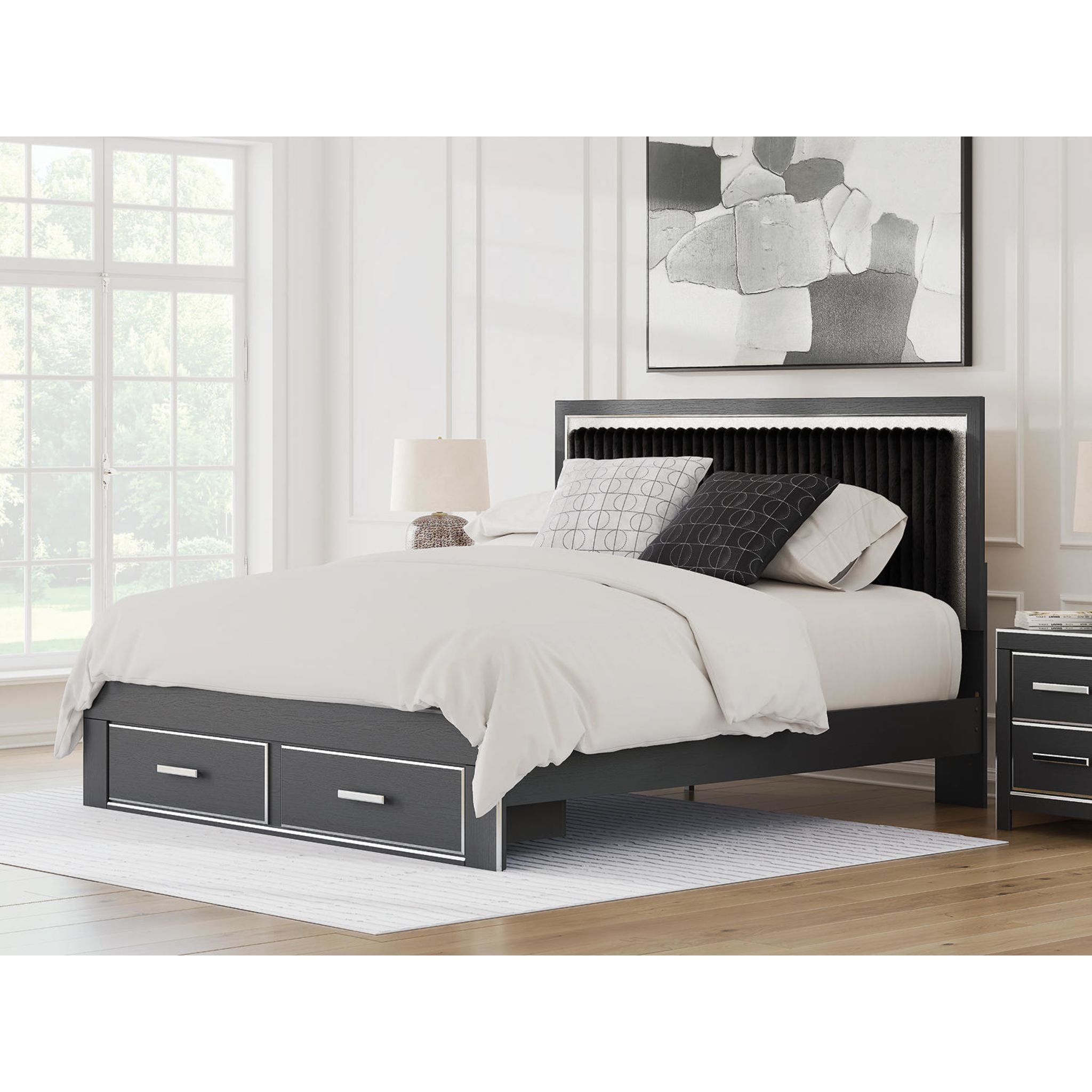 Zuraleus King Storage Bed - Black
