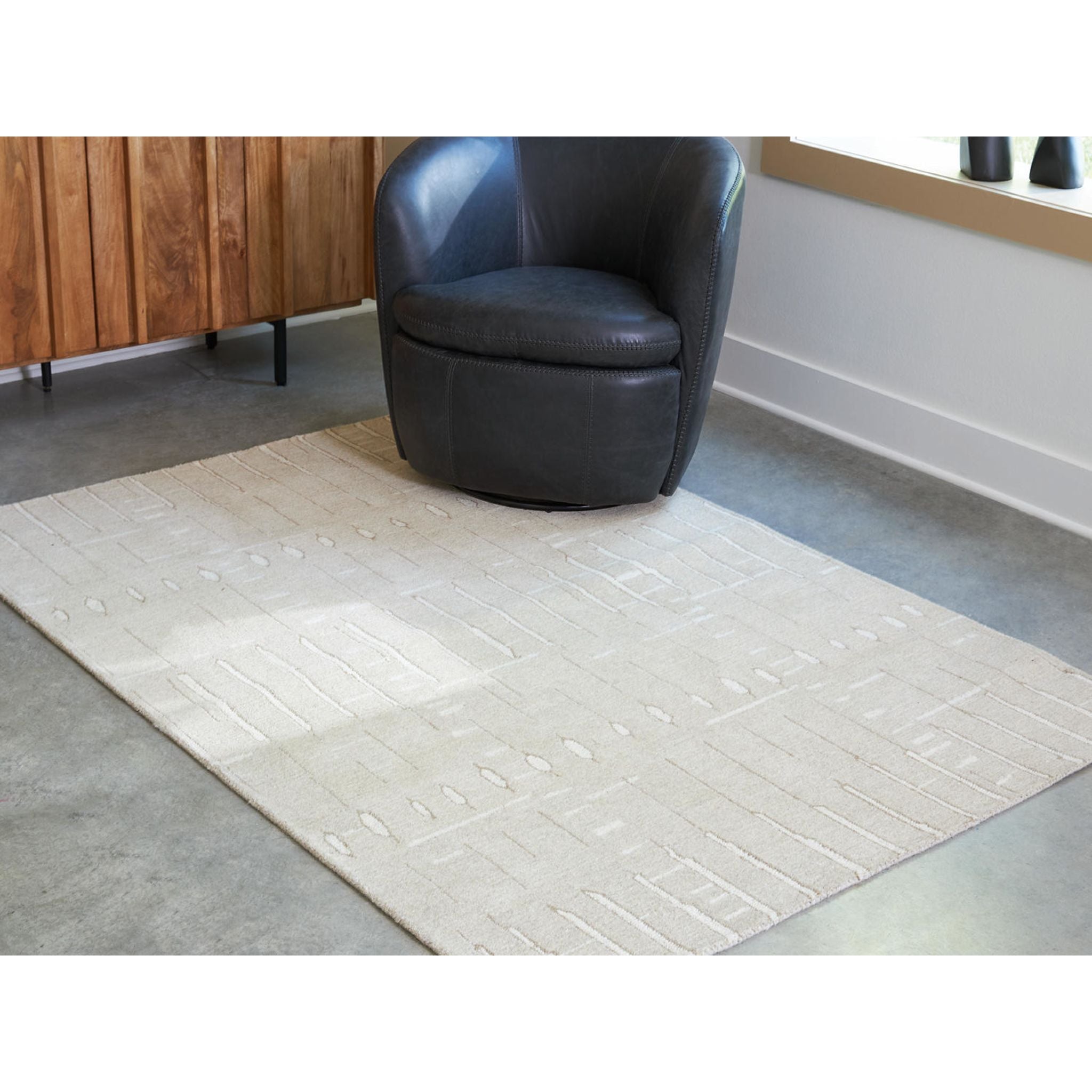 Wolbert Area Rug - 5'x7'