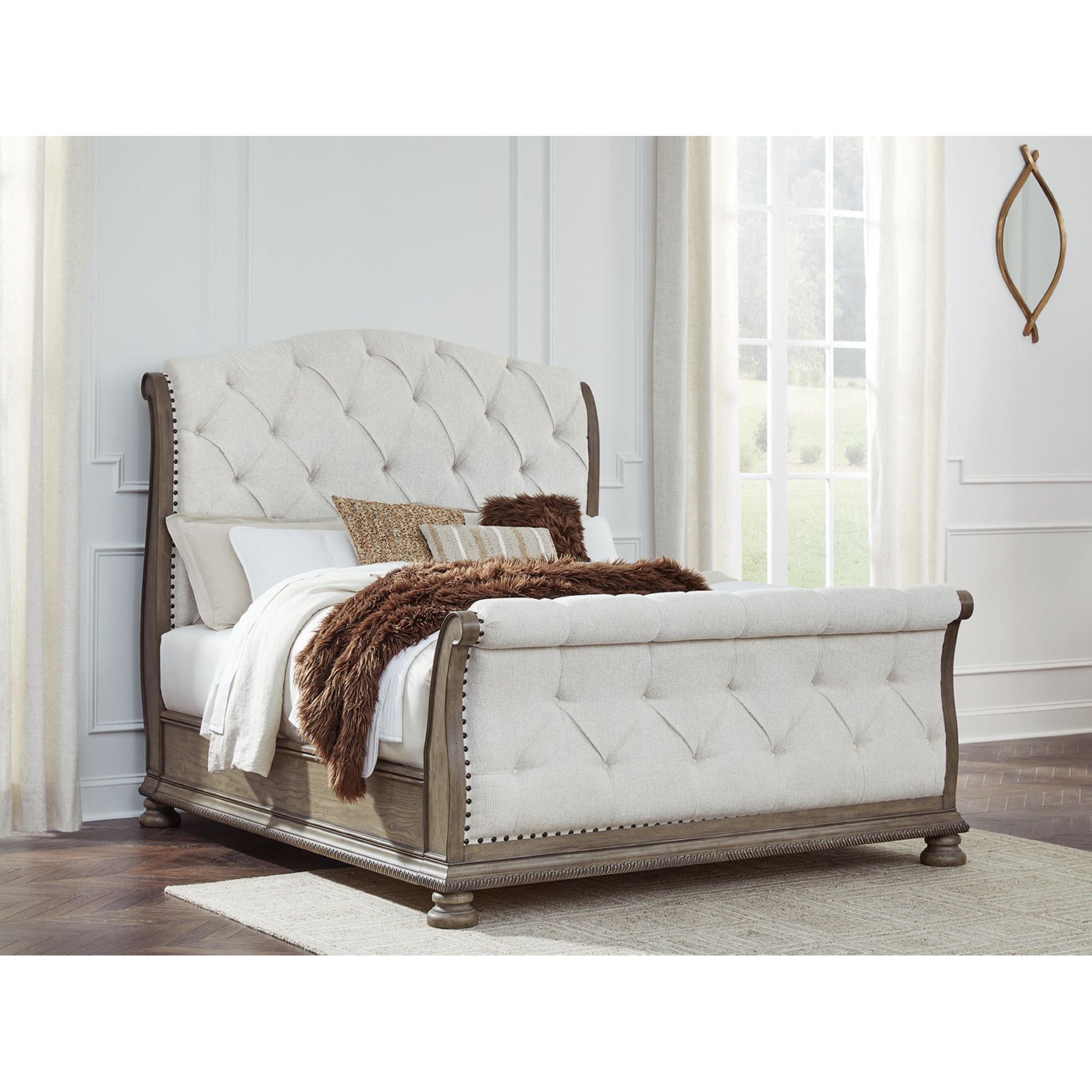 Ardenfield Sleigh Bed - Light Brown