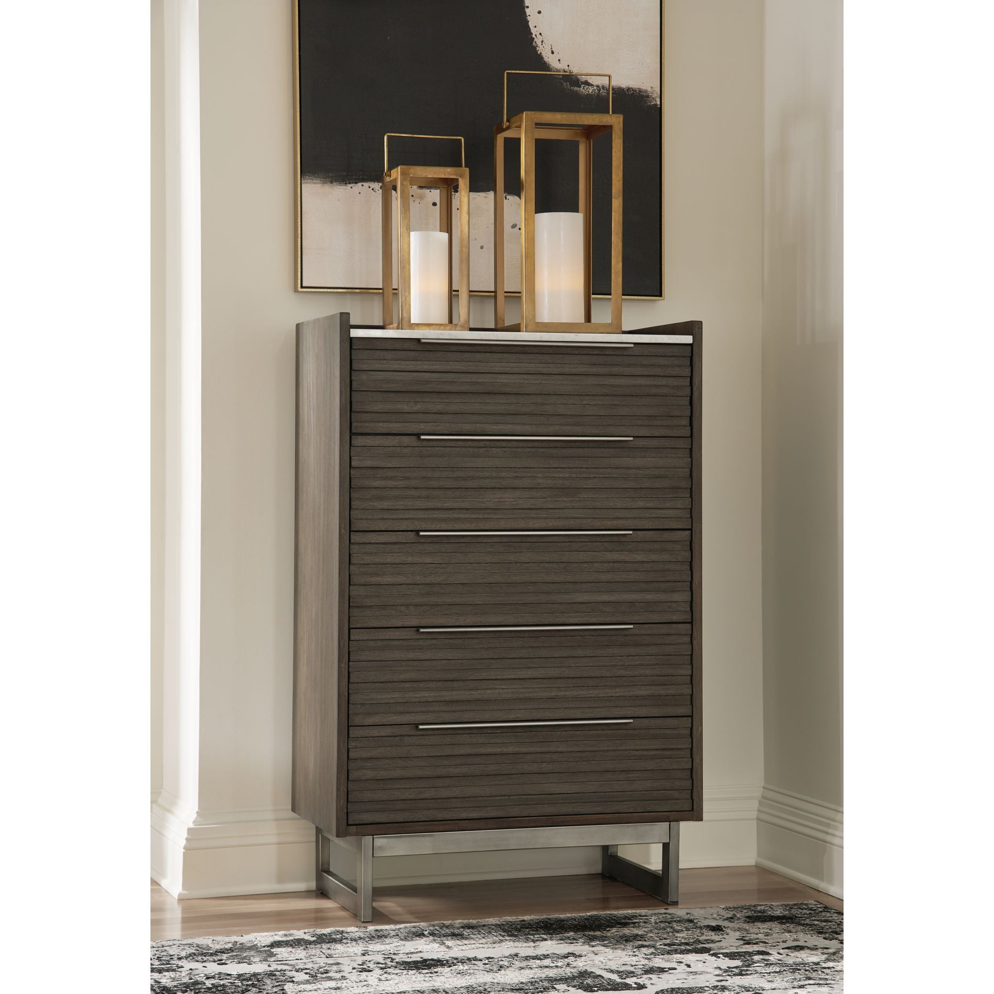 Arkenton Chest - Grayish Brown/White