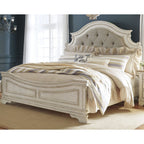 Realyn 5 Piece Queen Panel Bedroom - Chipped White