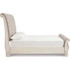 Realyn Sleigh Bed