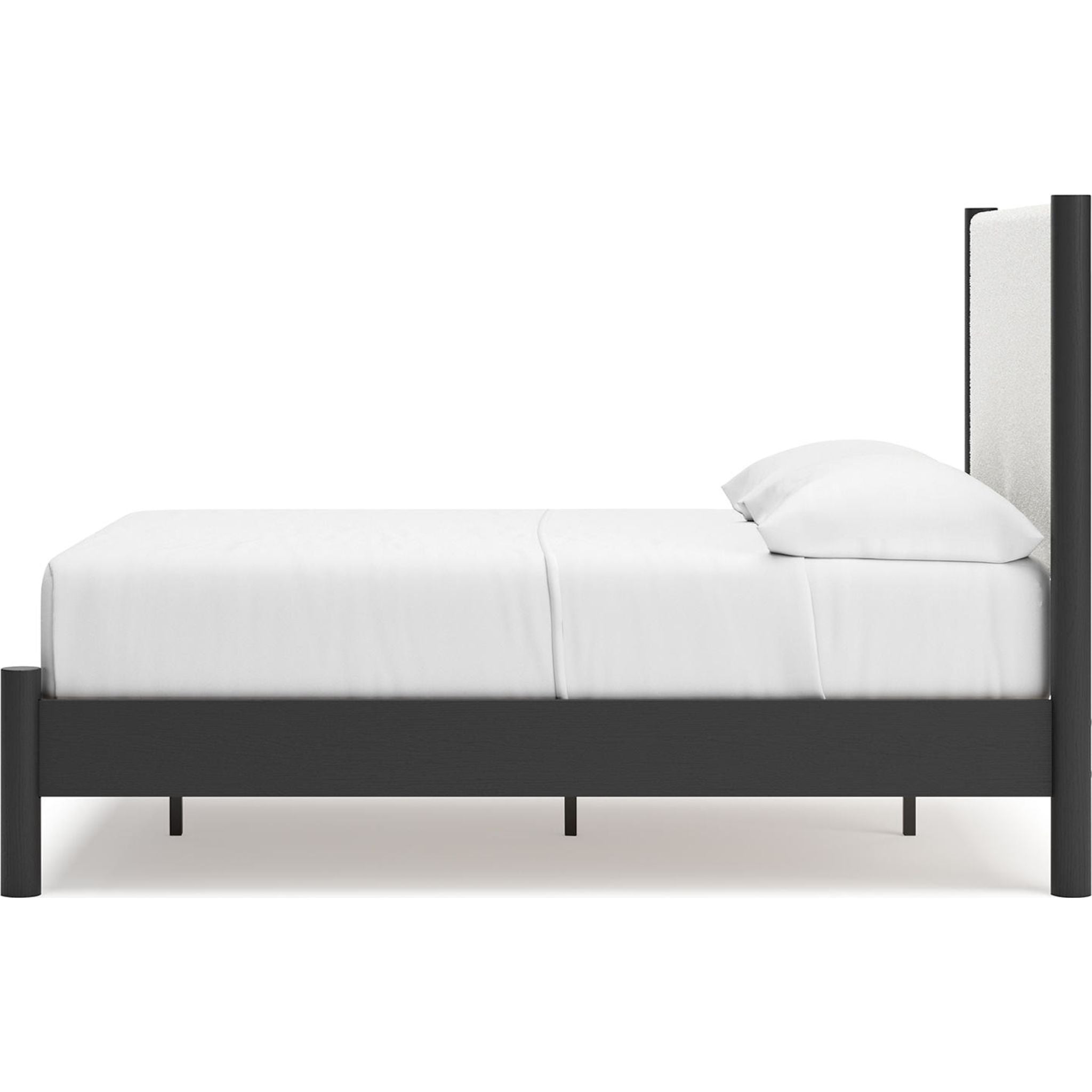 Cadmori 6 Piece Full Platform Bedroom - Black/White