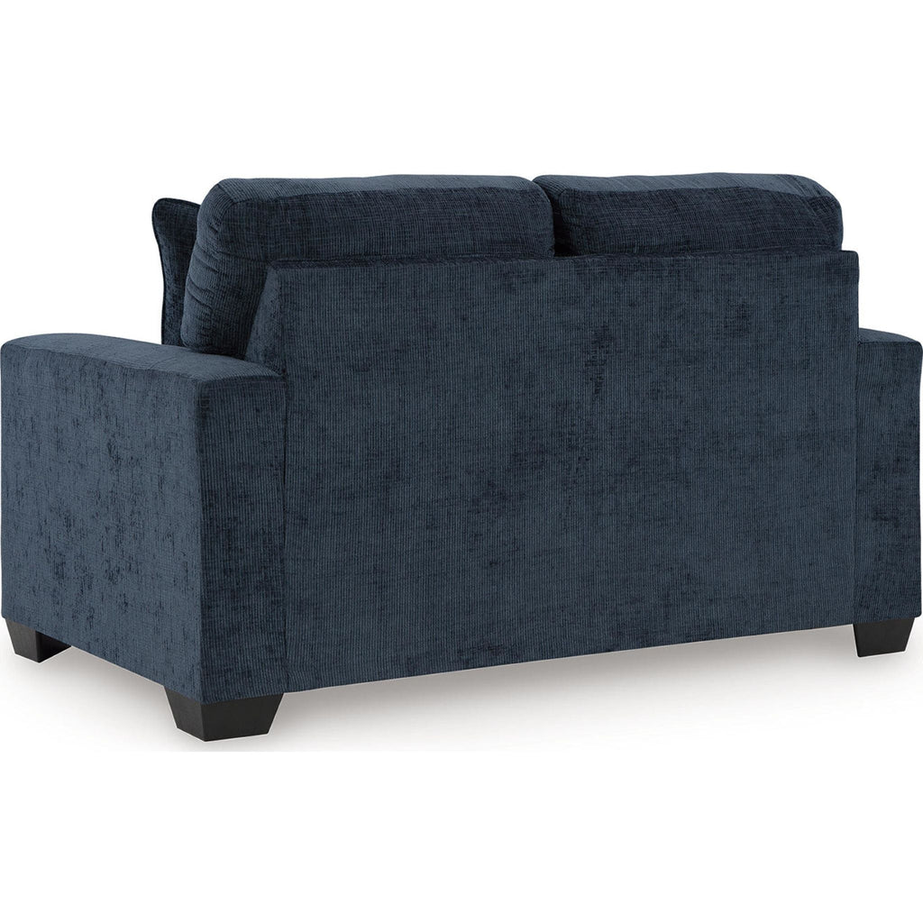 Aviemore Loveseat