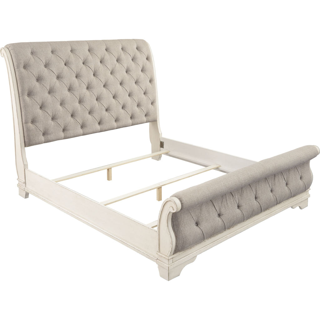 Realyn Sleigh Bed
