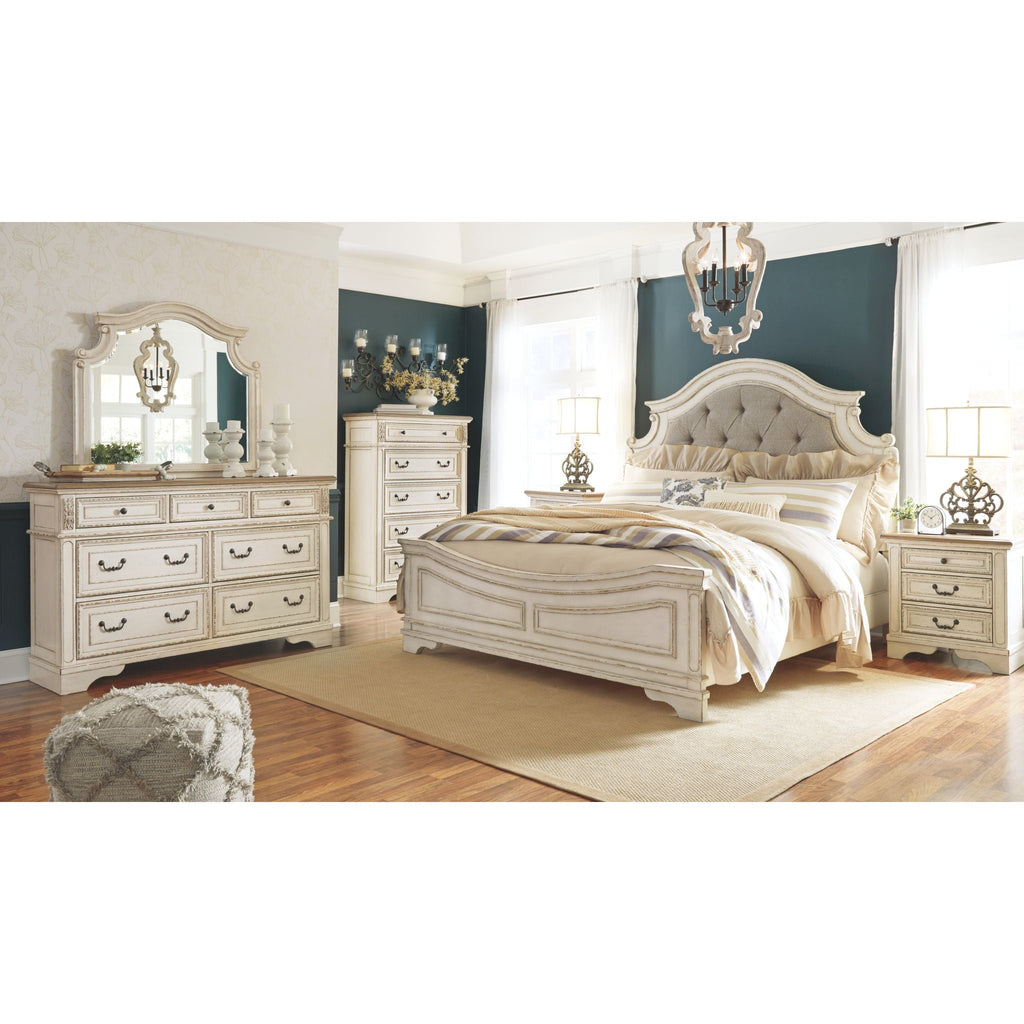 Realyn 5 Piece Queen Panel Bedroom - Chipped White