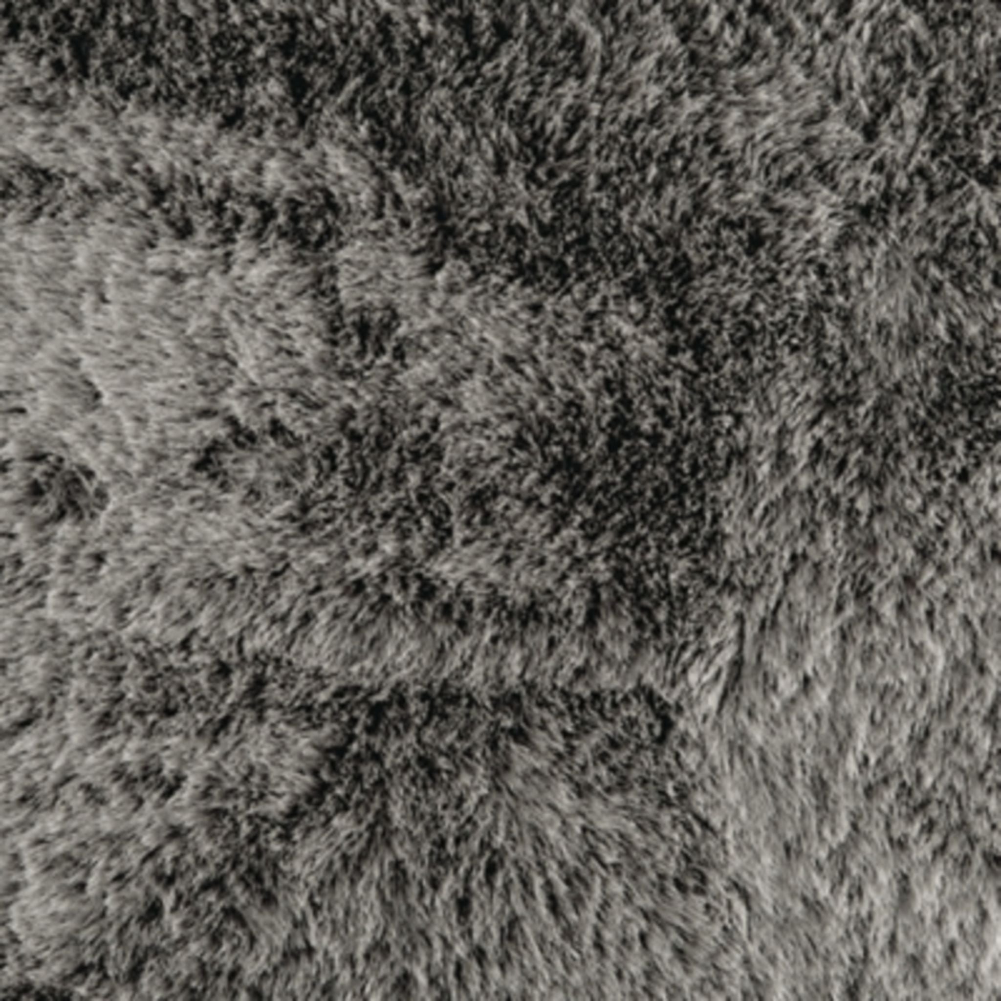 Gariland Accent Pillow