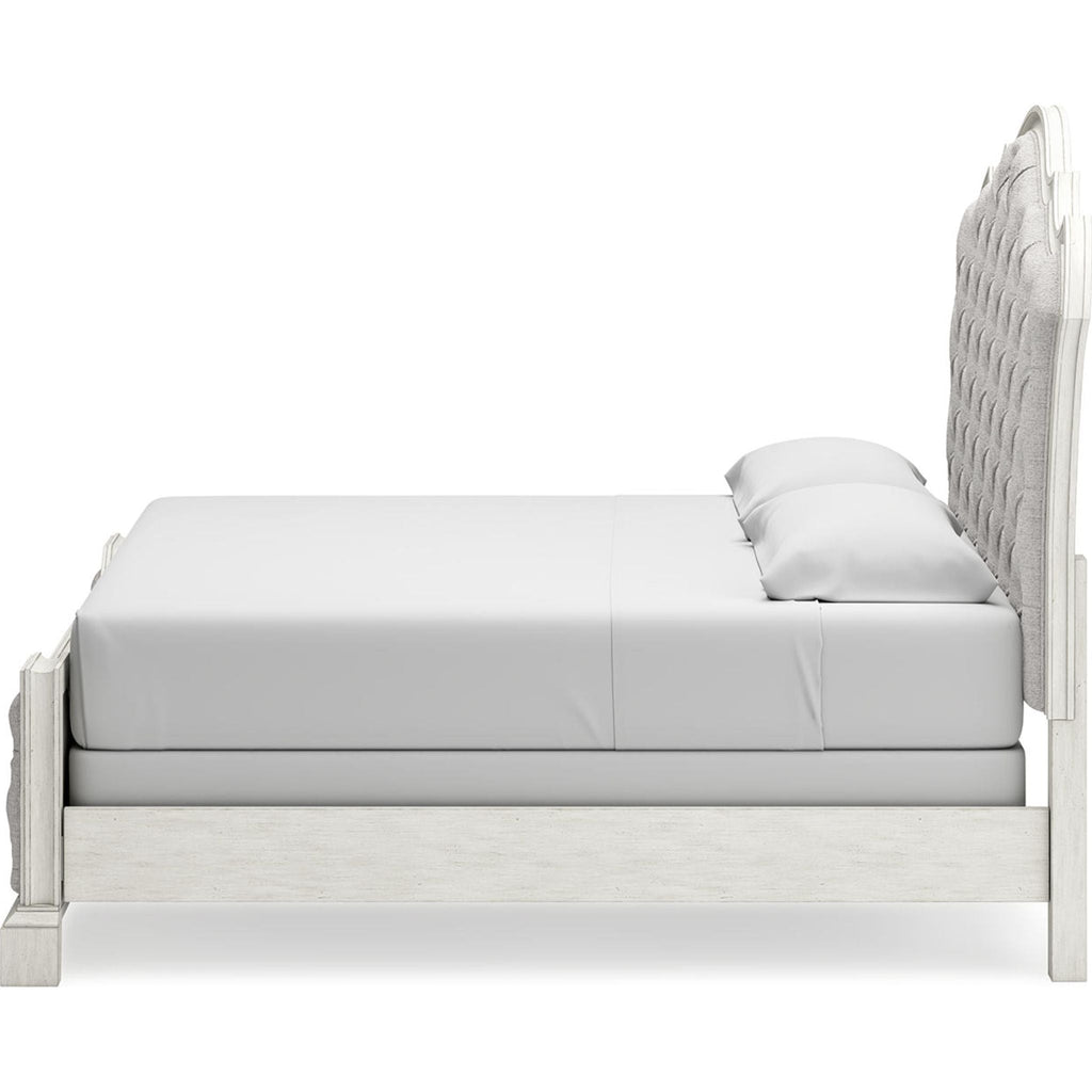 Arlendyne 6 Piece Panel Bedroom