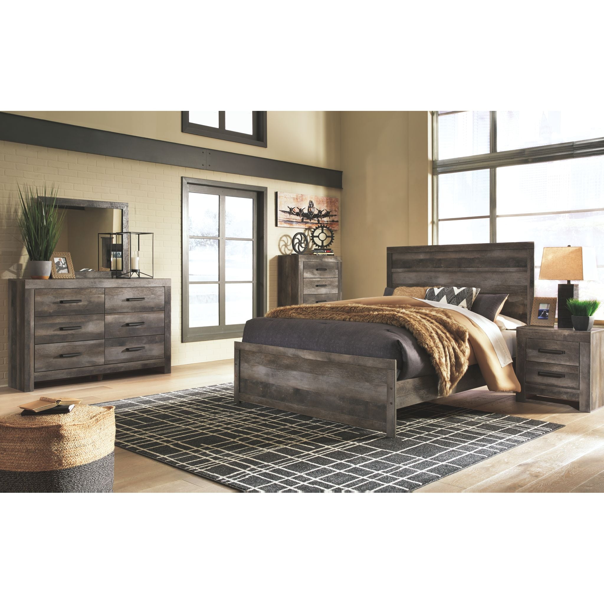 Wynnlow Panel Bed - Gray