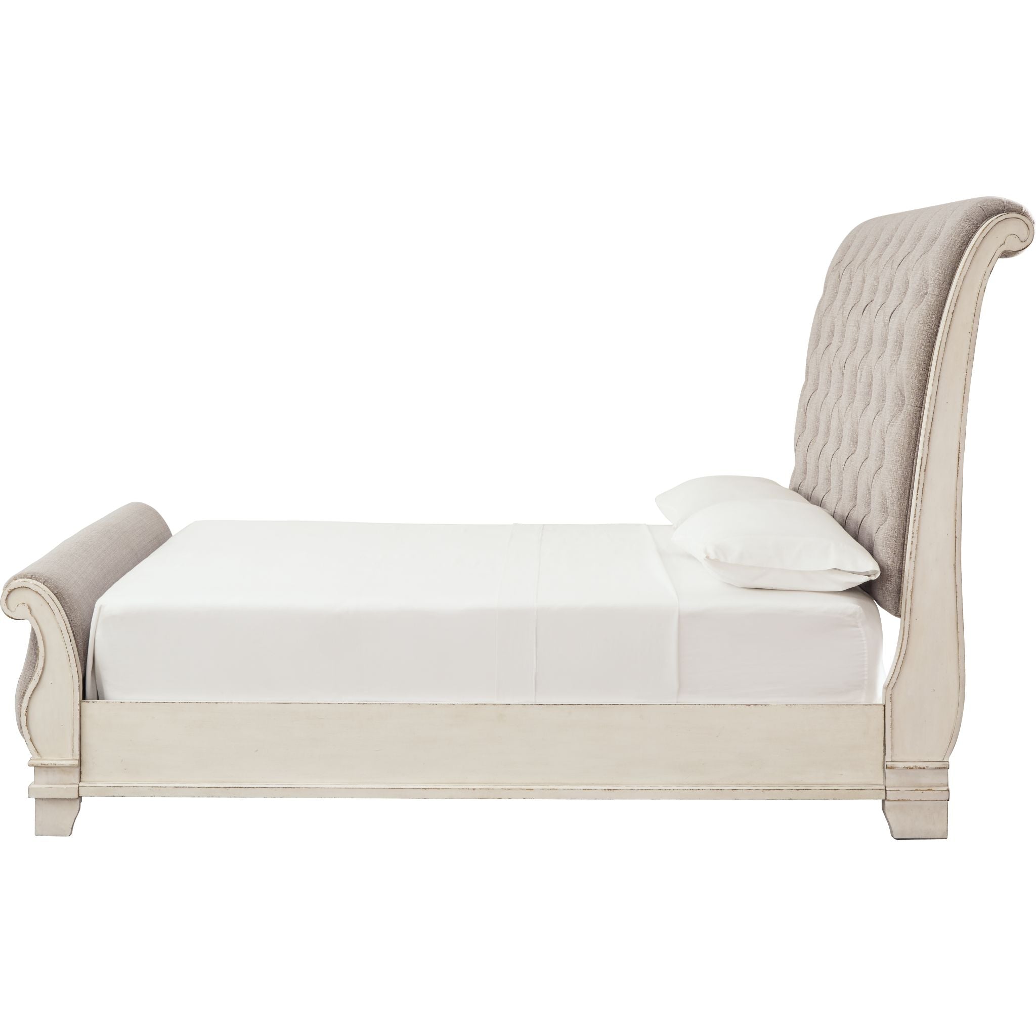 Realyn Sleigh Bed