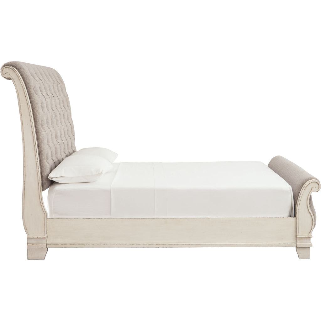 Realyn Sleigh Bed