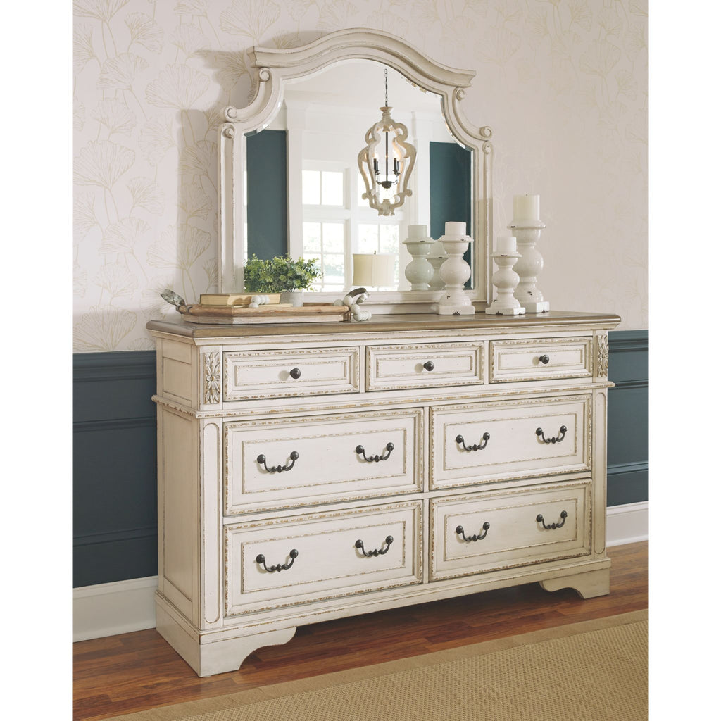 Realyn 5 Piece Queen Panel Bedroom - Chipped White