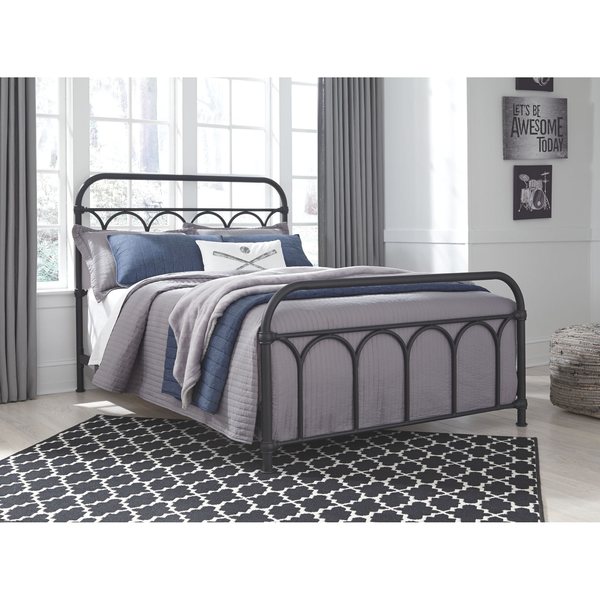Nashburg Metal Bed - Black