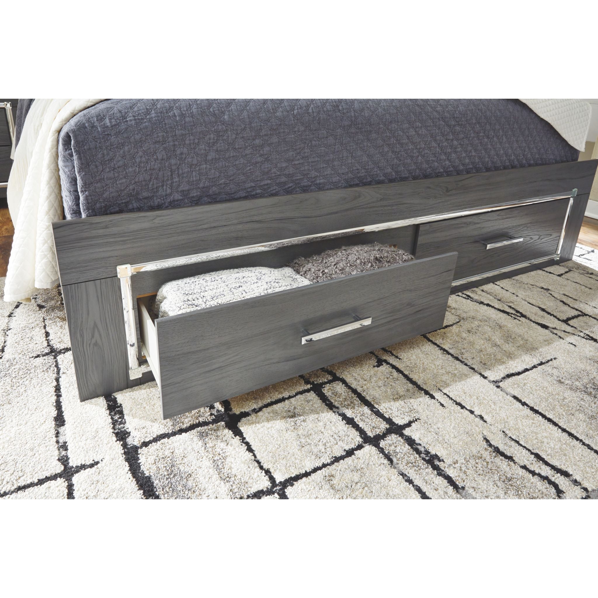 Lodanna Full Storage Bed - Gray