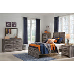 Wynnlow Crossbuck Panel Bed - Gray