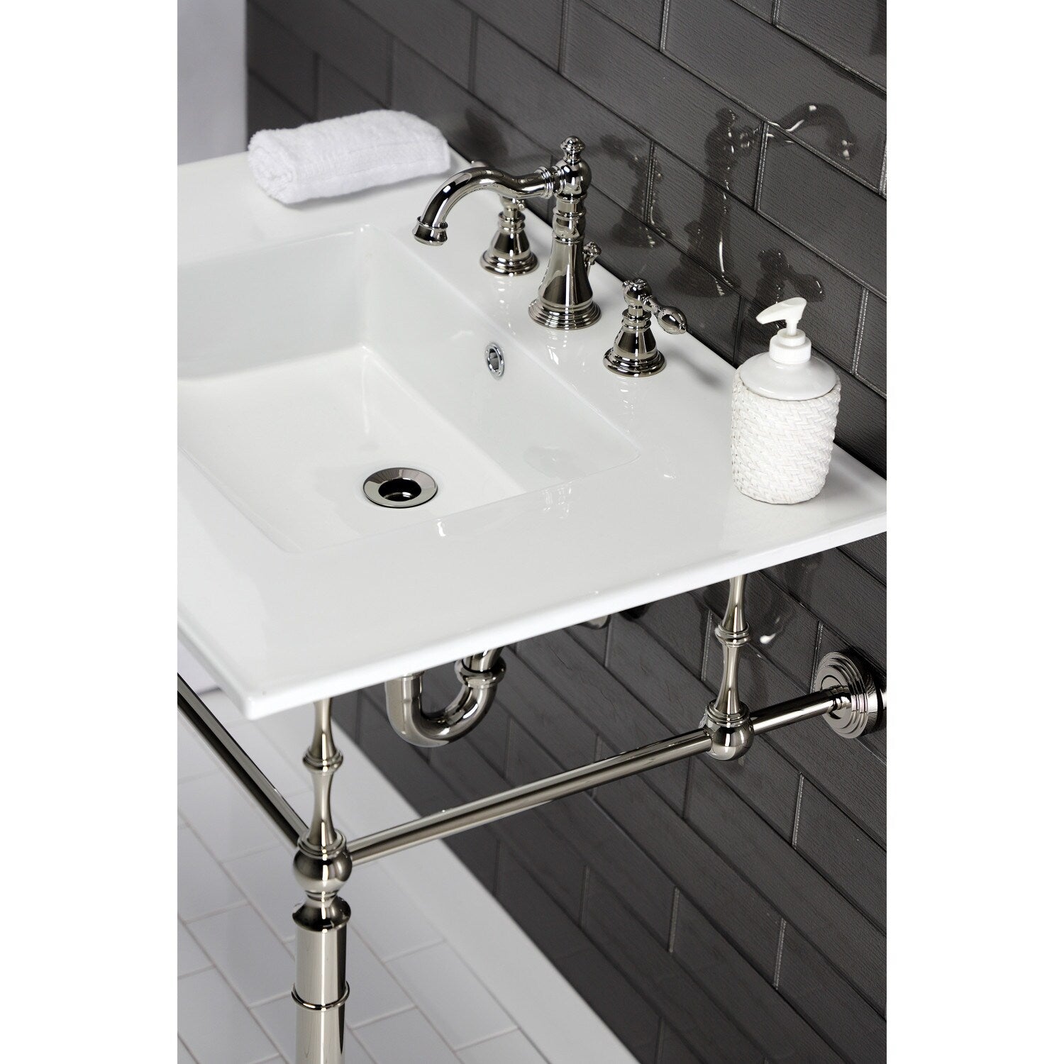 American Classic Widespread Bathroom Faucet