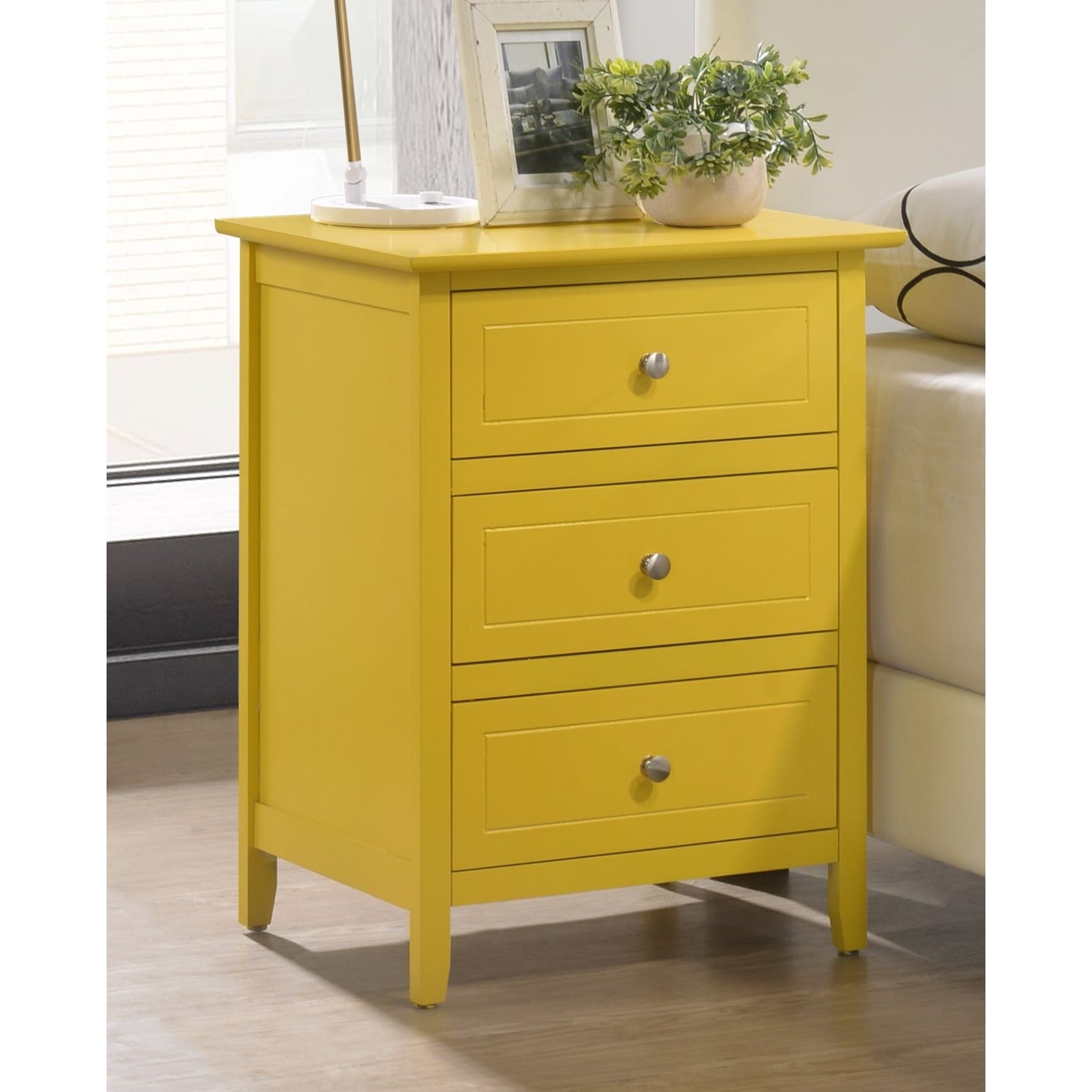 Daniel 3-drawer Transitional Wooden Nightstand