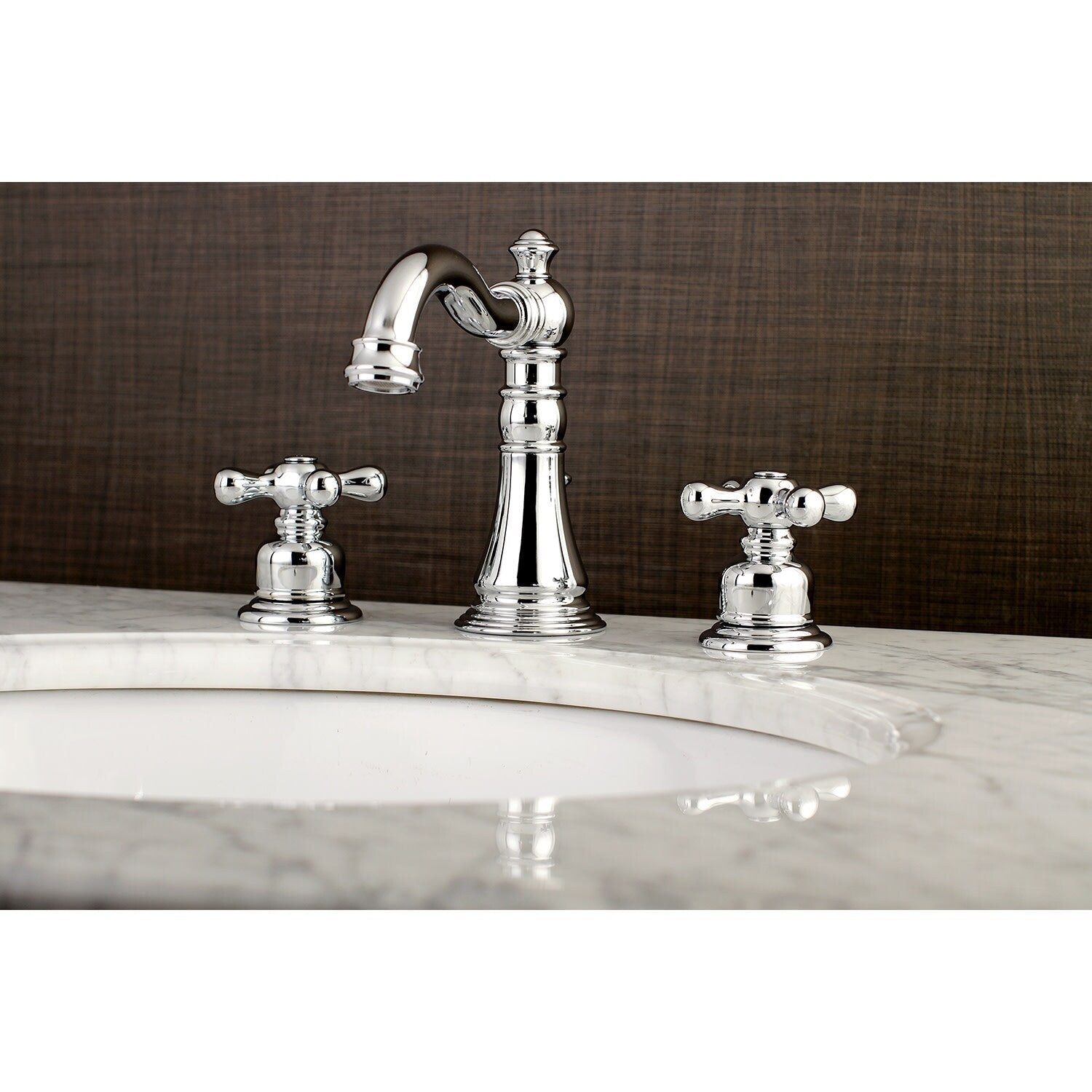 American Classic 8 in. Widespread Bathroom Faucet