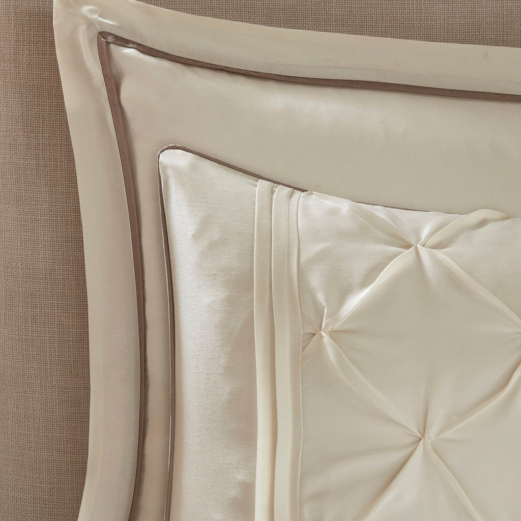 Madison Park Essentials Loretta 24-Piece Room in a Bag with Window Panels and Sheet Set